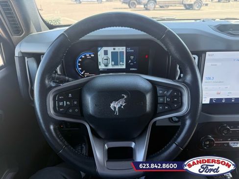 Used 2023 Ford Bronco Badlands AWD/4WD image 13