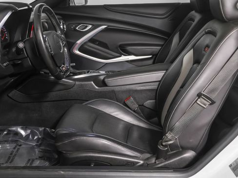 Used 2018 Chevrolet Camaro SS image 26