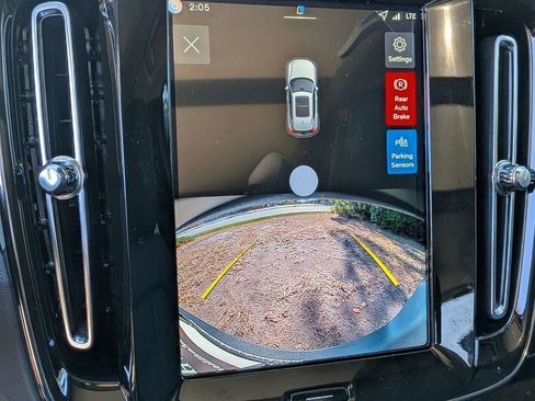 New 2026 Volvo XC40 B4 Core image 23