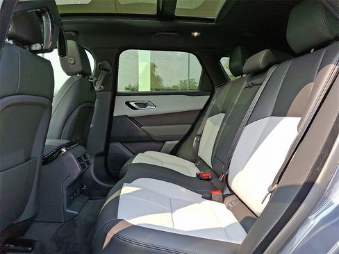 New 2026 Land Rover Range Rover Velar Dynamic SE image 7