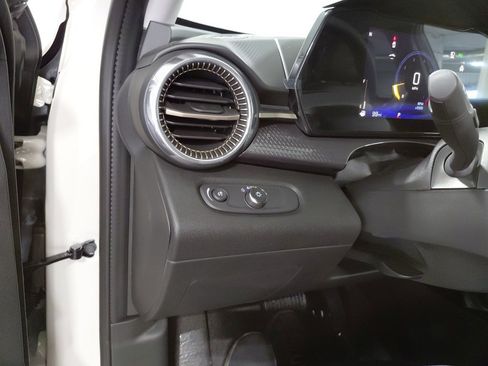 New 2026 Chevrolet Trax ACTIV w/ Driver Confidence Package image 29