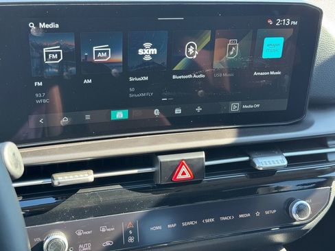 New 2026 Kia Sportage SX FWD image 17