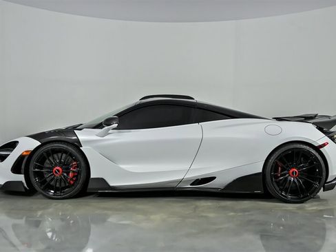 Used 2018 McLaren 720S Performance RWD image 10