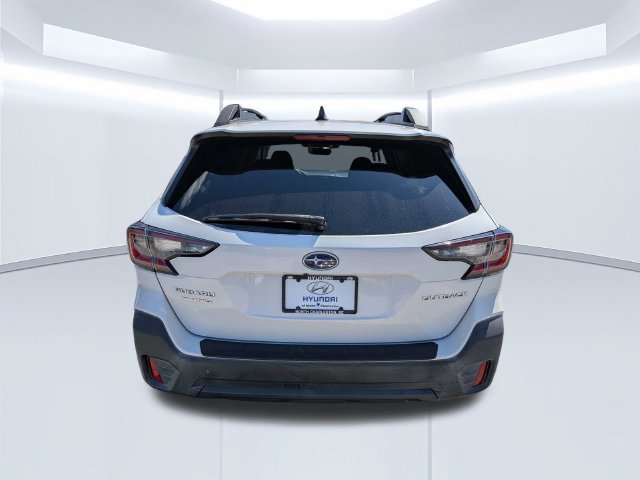 Used 2020 Subaru Outback Premium AWD/4WD image 6