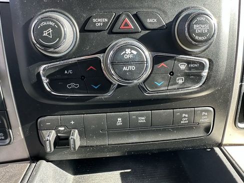 Used 2017 RAM 1500 Big Horn image 39