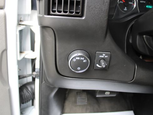 Used 2019 Chevrolet Express 3500 LT w/ LT Preferred Equipment Group RWD image 23