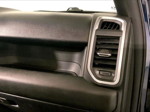 Used 2022 RAM 1500 Big Horn AWD/4WD image 16