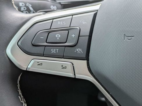 Certified 2026 Volkswagen Atlas SE FWD image 27