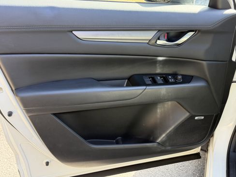 Used 2017 MAZDA CX-5 Touring w/ Preferred Equipment Package image 13