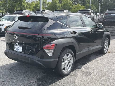 New 2026 Hyundai Kona SE FWD image 8