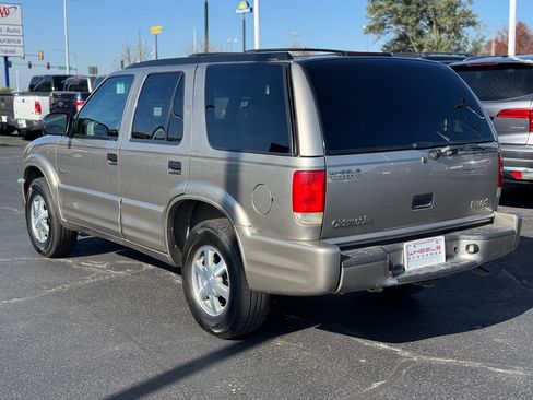 Used 2001 Oldsmobile Bravada AWD image 7