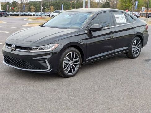 New 2026 Volkswagen Jetta SE FWD image 8