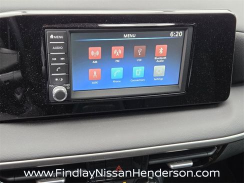 New 2025 Nissan Kicks S image 11