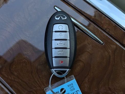 Used 2018 INFINITI QX80 2WD w/ Driver Assistance Package image 34