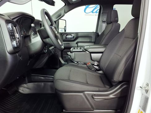 Used 2026 GMC Sierra 2500 Pro w/ Convenience Package AWD/4WD image 9