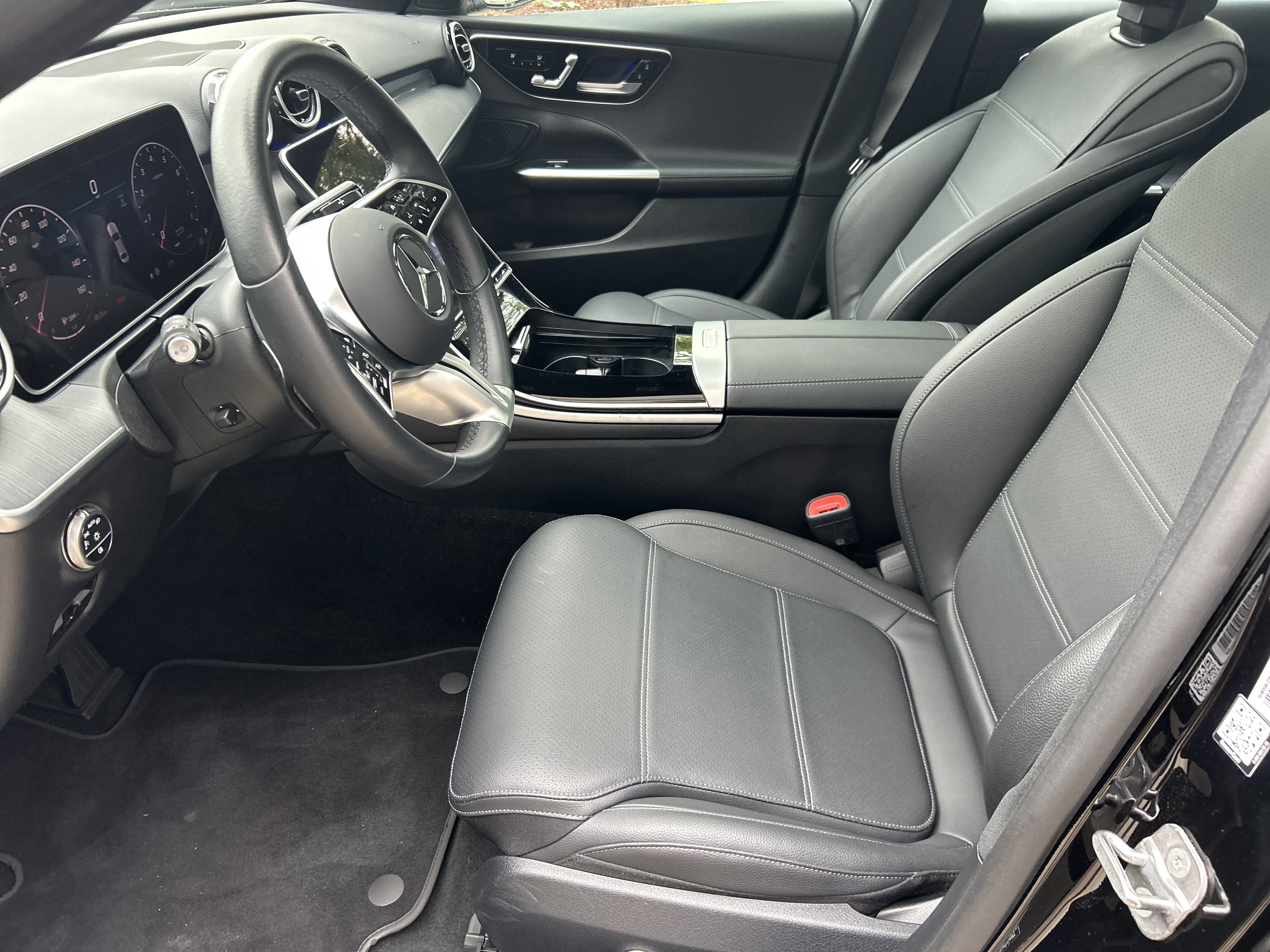 Certified 2025 Mercedes-Benz C 300 Sedan image 22