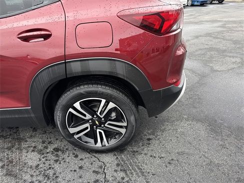 Used 2023 Chevrolet TrailBlazer LT image 7