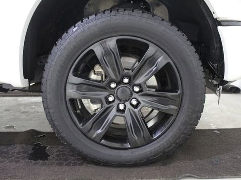 Used 2016 Ford F150 Platinum w/ Equipment Group 701A Luxury AWD/4WD image 25