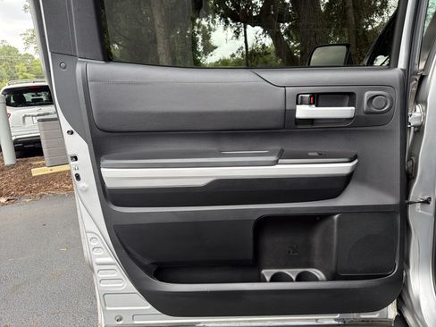 Used 2018 Toyota Tundra SR5 w/ SR5 Upgrade Package RWD image 28