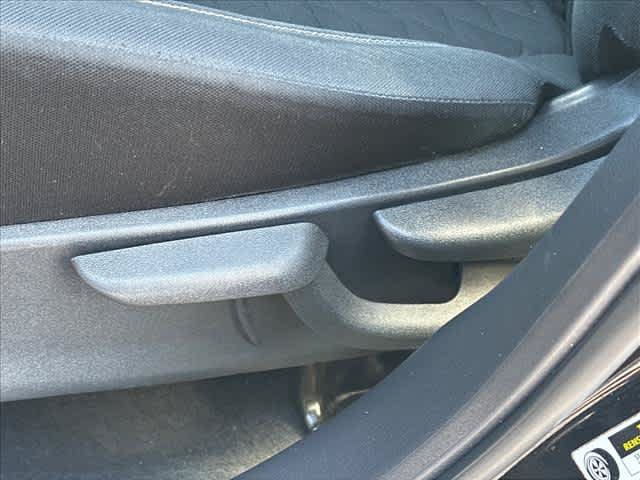 Used 2022 Nissan Kicks S FWD image 17