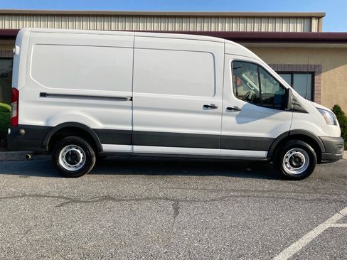 Used 2024 Ford Transit 250 148 Medium Roof RWD image 29