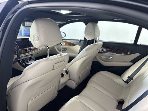 Used 2018 Mercedes-Benz E 300 image 24