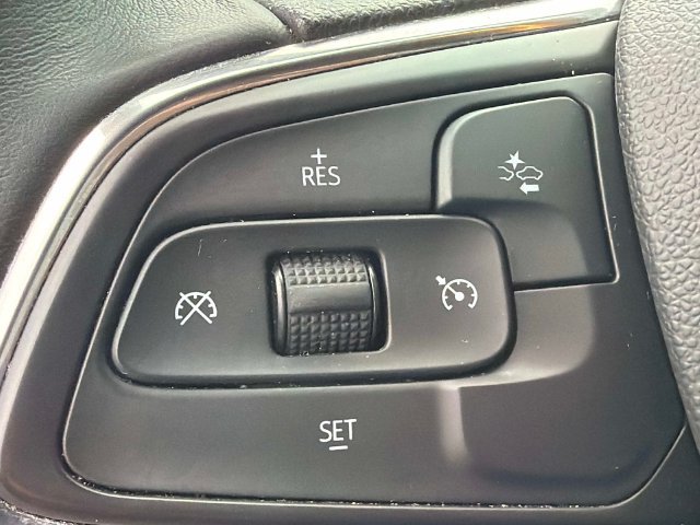 Used 2022 Buick Encore GX Select w/ Sport Touring Package FWD image 25