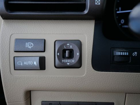 Used 2008 Lexus LX 570 4WD w/ Technology Pkg image 29