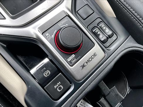 Used 2020 Subaru Forester Premium image 34