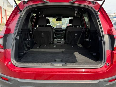 Used 2023 Honda Pilot Sport image 24