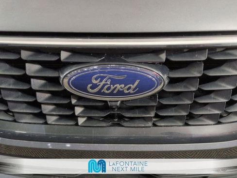 Used 2024 Ford Escape Platinum image 9