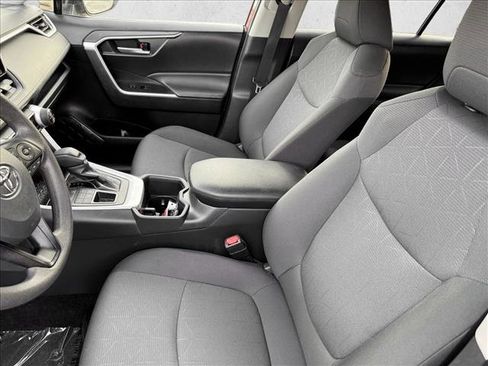 Used 2025 Toyota RAV4 XLE image 10