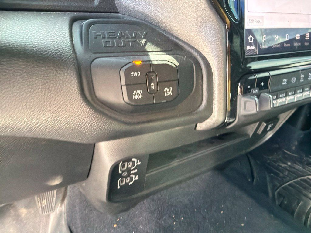 Used 2025 RAM 2500 Tradesman AWD/4WD image 19