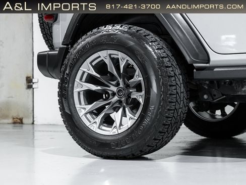 Used 2021 Jeep Wrangler Unlimited Sport image 31