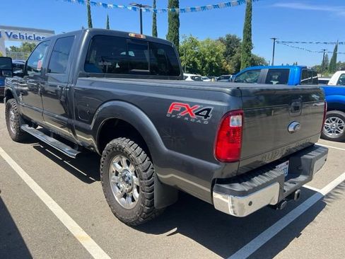 Used 2015 Ford F250 Lariat w/ Lariat Ultimate Package AWD/4WD image 12
