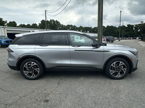 New 2025 Lincoln Nautilus Premier w/ Equipment Group 102A image 8