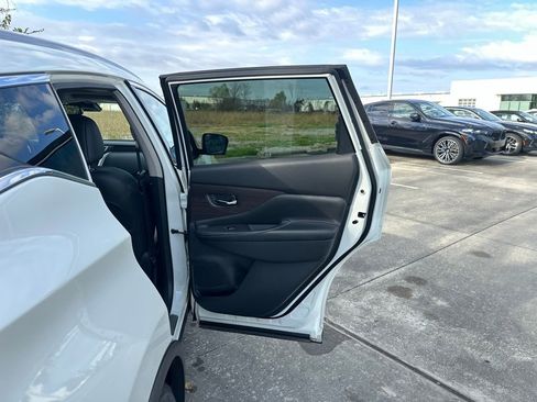 Used 2020 Nissan Murano Platinum w/ Cargo Package image 12
