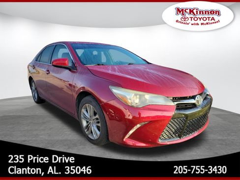 Used 2016 Toyota Camry SE FWD image 1