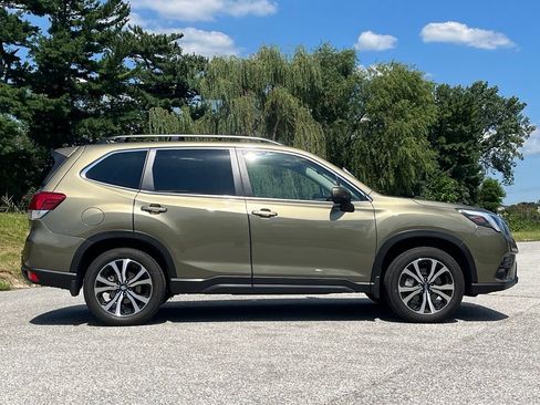 Used 2022 Subaru Forester Limited w/ Popular Package #3 AWD/4WD image 8
