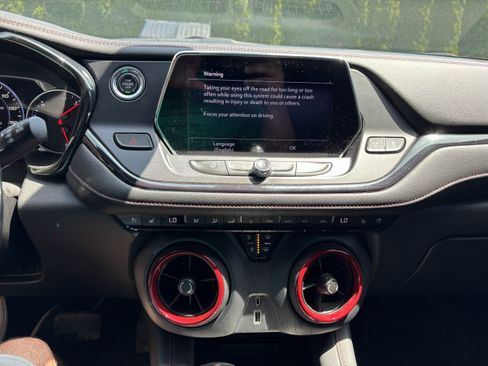 Used 2019 Chevrolet Blazer RS AWD/4WD image 25