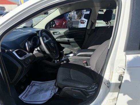 Used 2014 Dodge Journey SXT image 16