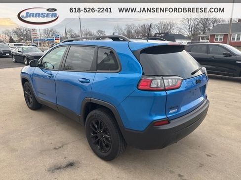 Used 2023 Jeep Cherokee Altitude Lux image 4