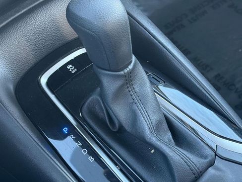 Certified 2025 Toyota Corolla LE image 17