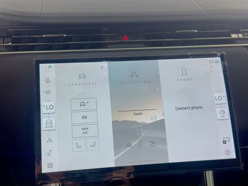 New 2025 Land Rover Range Rover SE image 15