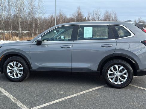 Used 2023 Honda CR-V LX image 13
