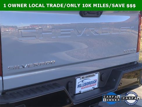 Used 2025 Chevrolet Silverado 2500 Custom w/ Custom Value Package image 26
