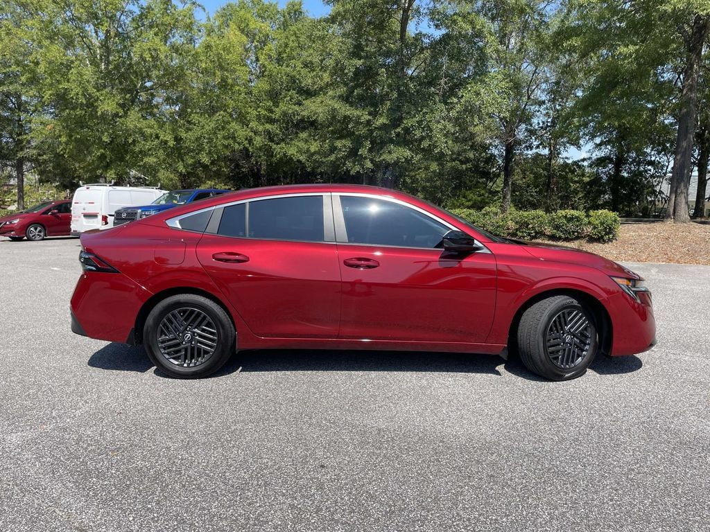 Used 2026 Nissan Sentra SV w/ SV Convenience Package FWD image 2