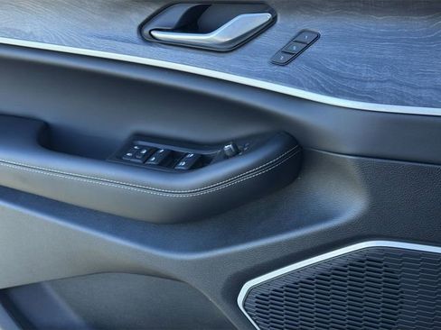 New 2026 Jeep Grand Cherokee Limited w/ Limited Altitude Package image 29