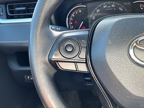 Used 2023 Toyota RAV4 LE image 22