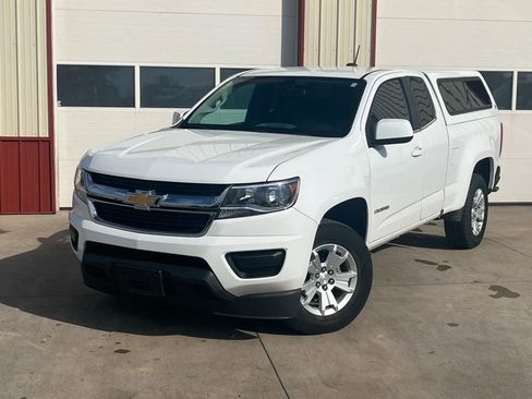 Used 2018 Chevrolet Colorado LT image 3